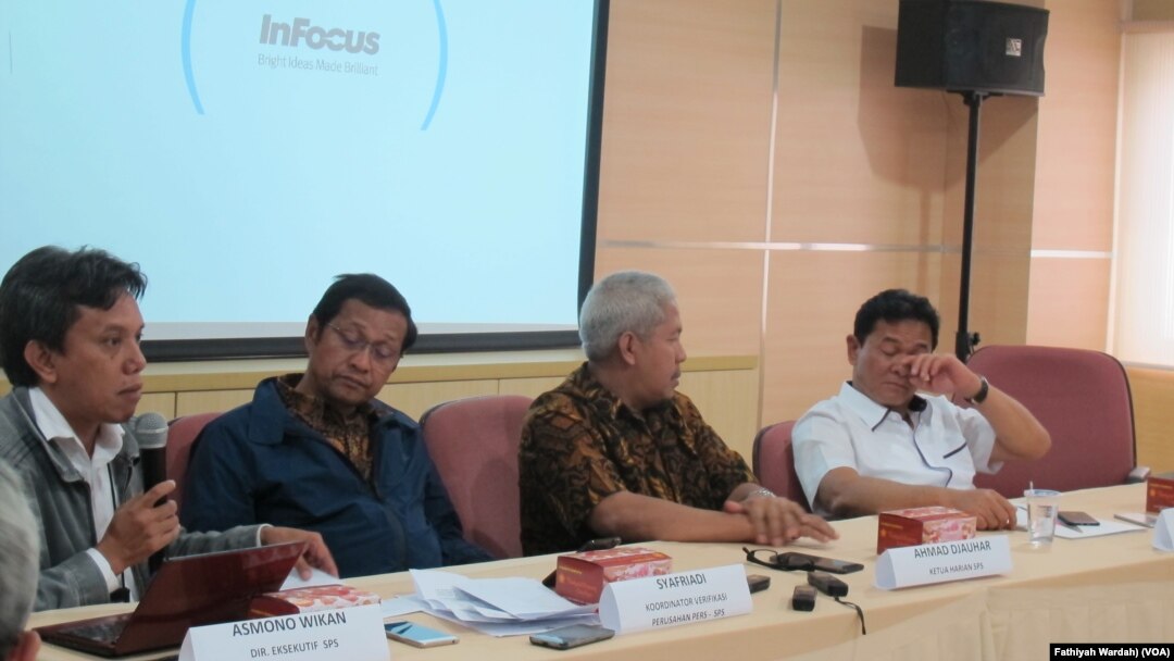 Serikat Perusahaan Pers dalam jumpa pers menilai program verifikasi media oleh DewanPers merupakan salah satu upaya untuk meningkatkan profesionalisme pers di Indonesia. (Foto: VOA/Fathiyah Wardah)