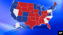 Mapa eleitoral. Biden ganhou os estados em azul, Trump aqueles em vermelho com cinco por decidir sendo provavelmene tres para Biden e dois para Trump