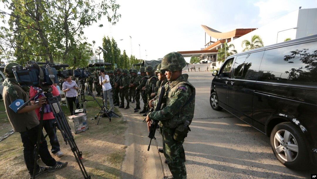 Militer Thailand disiagakan di Bangkok, pasca kudeta hari Kamis (22/5). 