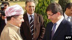Serokê Herêma Kurdîstanê Mesud Barzanî û Wezîrê Devre yê Tirkîyê Ahmet Davutoglu