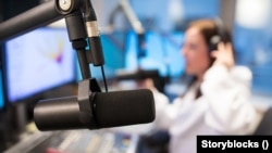 ລາຍການກະຈາຍສຽງຂອງວີໂອເອ ລາວ