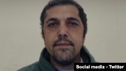 美国移民及海关执法局(ICE)在加利福尼亚州洛杉矶逮捕了赛义德·伊萨·哈希米(Seyed Eissa Hashemi)、他的妻子玛丽亚姆·塔赫马塞比以及他们的儿子赛义德·莫宾·哈希米。(美国国土安全部推特)