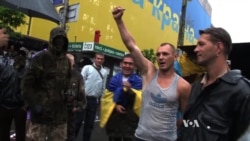 Ukraine Revolutionaries Vow to Stay in Kyiv's Maidan