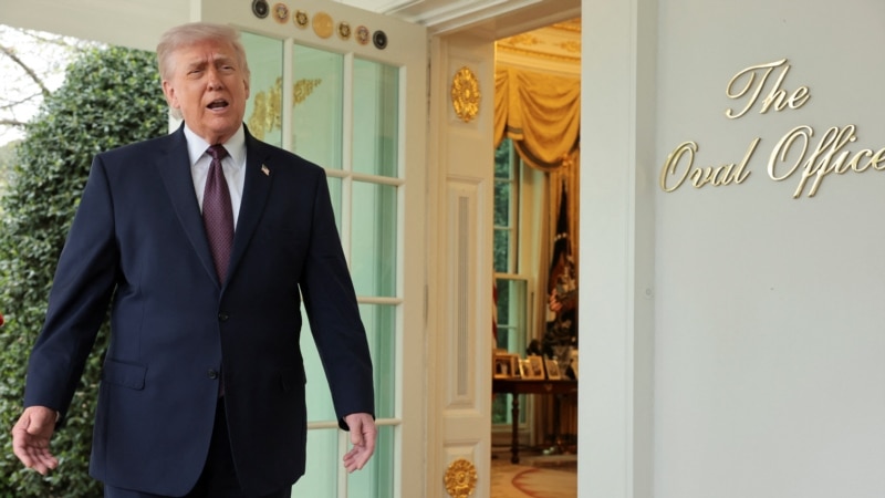 دونالد ترامپ: افراد مناسبی در حکومت ایران تماس گرفته‌اند و تمایل به توافق دارند