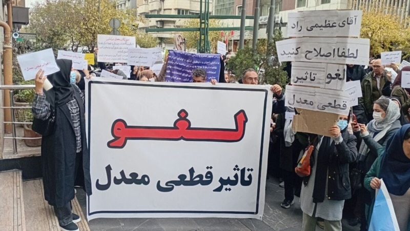 تجمع اعتراضی دانش‌آموزان در چند شهر ایران در اعتراض به «تأثیر قطعی معدل» در کنکور