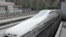 Maglev voz Centralne japanske železnice vraća se u stanicu nakon što je oborio svetski rekord u brzini, 21. aprila 2015.