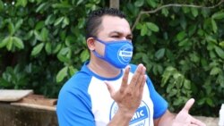 El empresario Isidro Córdobas ha organizado la recaudación y entrega de los insumos de protección contra la COVID-19 en una comunidad cerca de Managua.