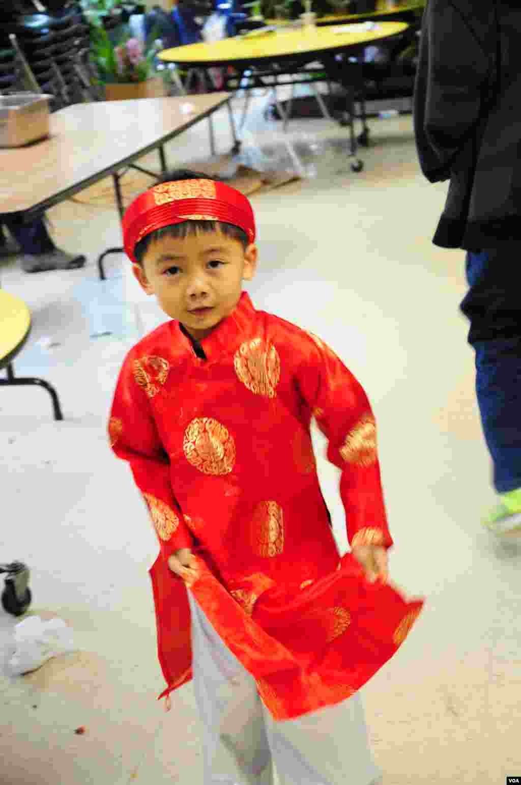 Ảnh: Ho&agrave;i Hương - VOA.