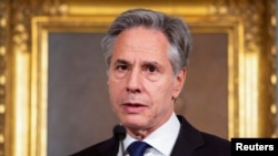 Menteri Luar Negeri AS Antony Blinken berbicara dalam konferensi pers di Gedung Departemen Luar Negeri di Washington, pada 10 Mei 2024. (Foto: Reuters/Kaylee Greenlee Beal)