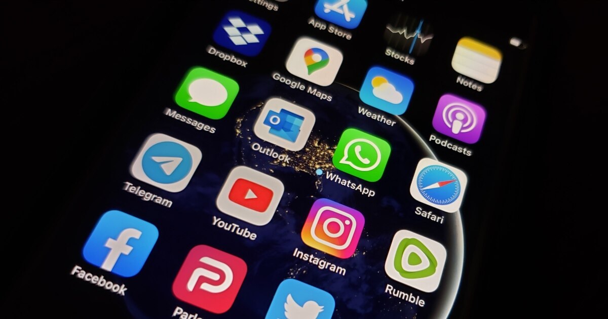 Car Wash with Sexy Girls ni onlayn tomosha qiling