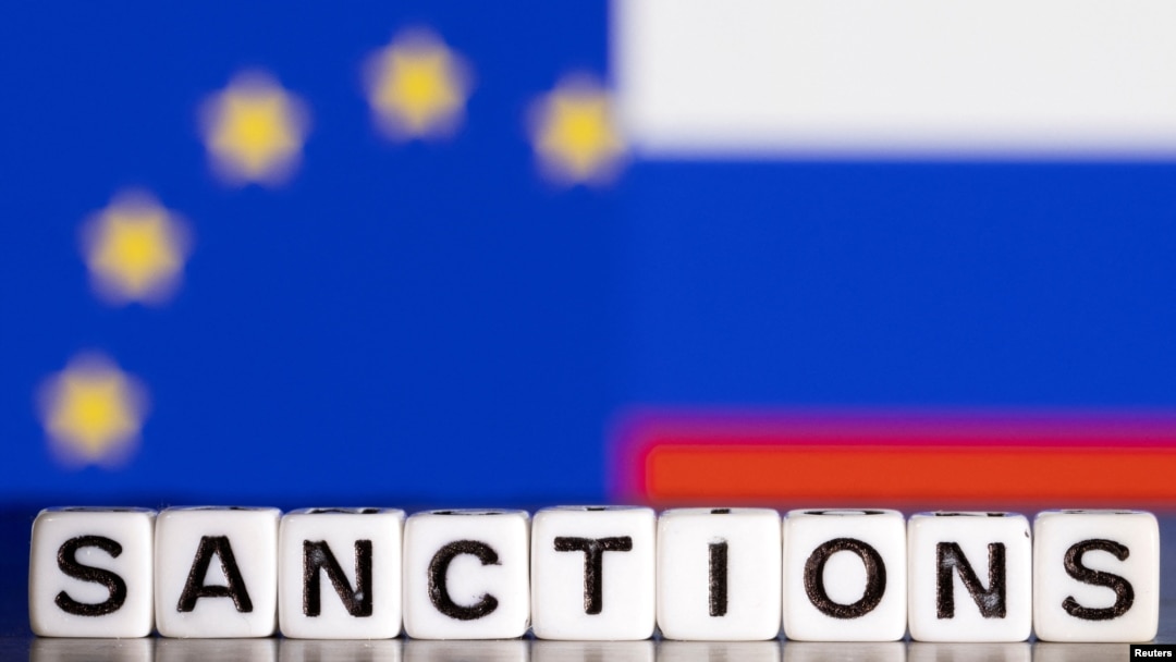 Reporteri bez granica (RSF) zatražili su od Evropske unije (EU) i država članice da pozovu Srbiju na odgovornost jer je, kako je navedeno, domaćin fabrike laži Vladimira Putina. (Foto: REUTERS/Dado Ruvic)
