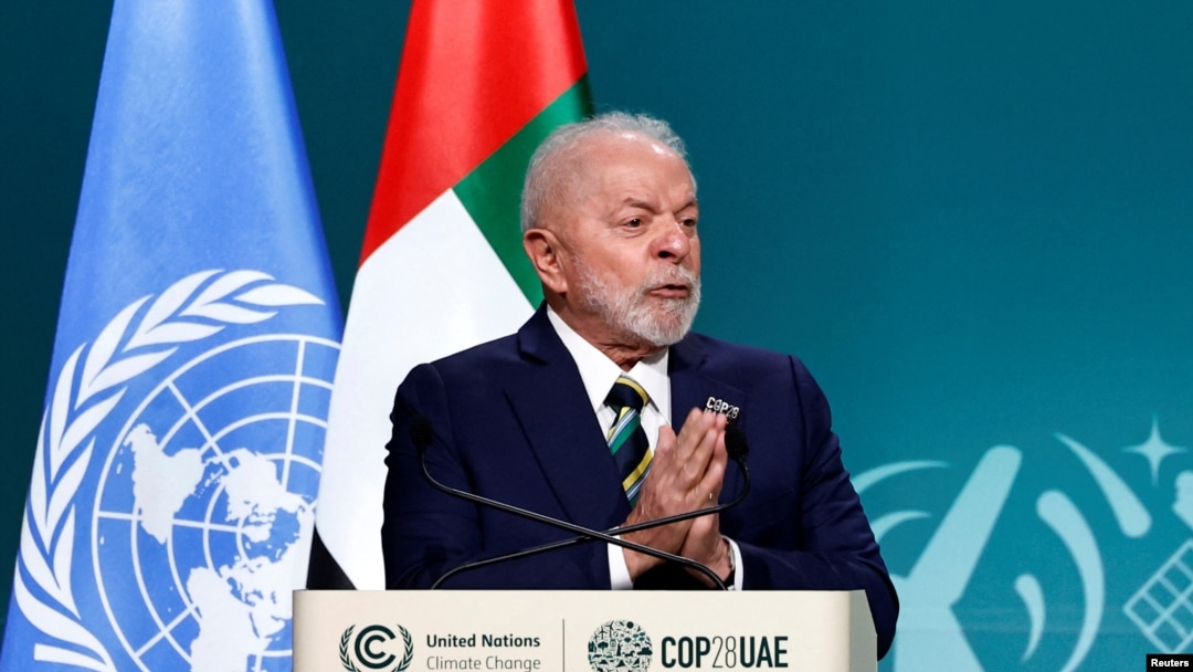 El presidente de Brasil, Luiz Inácio Lula da Silva, habla en la conferencia climática COP28 de la ONU en Dubái, el 1 de diciembre de 2023.