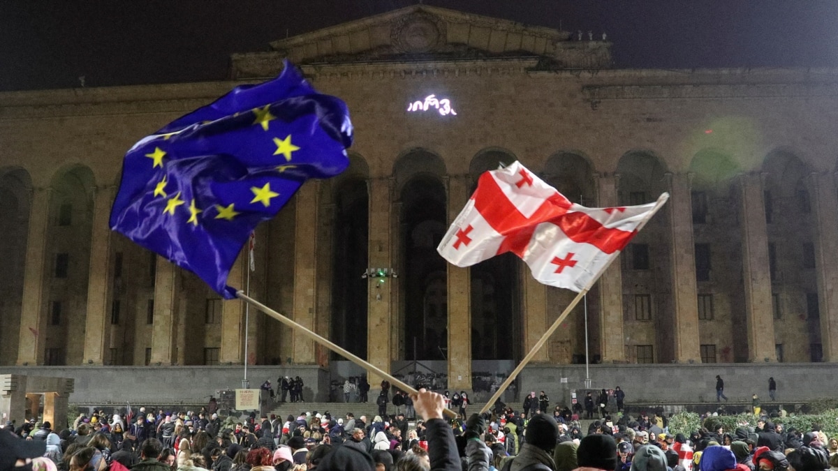 მთავრობა: ესტონეთი და ლიეტუვა უცხო ქვეყნის ადმინისტრაციის კარნახით მოქმედებენ