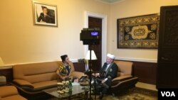 Grand Mufti of Uzbekistan Usmankhan Alimov is interviewed by VOA's Navbahor Imamova, the Uzbek Embassy in Washington, May 21, 2019