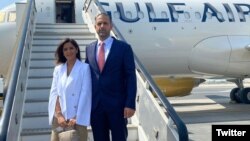 Duta besar pertama Bahrain untuk Israel, Khaled Yousif Al Jalahma dan istri