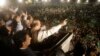Nawaz Sharif, yahoze ari umushikiranganji wa mbere w'igihugu ca Pakistani, ariko asihikiriza ijambo abamushigikiye