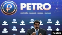 Presiden Venezuela Nicolás Maduro berbicara dalam acara peluncuran mata uang kripto Petro yang dibuat oleh pemerintah Venezuela, di Caracas, Venezuela, 1 Oktober 2018.