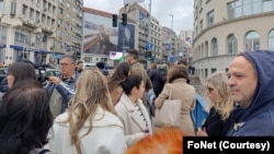 Jednočasovni protest građana i blokada Brankovog mosta u Beogradu zbog akcije policije na starom Železničkom mostu