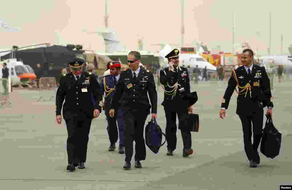 نمائش کے پہلے روز امریکہ میں قائم بوئنگ کمپنی کے نئے مسافر طیارے 777ایکس کی باقاعدہ رونمائی ہوئی۔ 