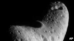 Asteroid 433 Eros, jedan od onih koji se nalaze blizu Zemljine orbite oko Sunca