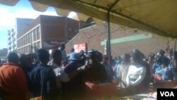 Abaphila ngokuthengisa eCopacabana