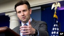 Juru bicara Gedung Putih, Josh Earnest memperingatkan Korea Utara untuk menahan diri dari tindakan provokatif (foto: dok).