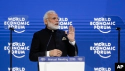 Thủ tướng Ấn Độ Narendra Modi đọc diễn văn tại Diễn đàn Kinh tế Thế giới ở Davos, Thụy Sĩ ngày 23/1/2018