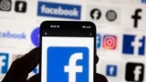 ARCHIVO – El logotipo de Facebook en la pantalla de un teléfono celular en Boston, Estados Unidos, el 14 de octubre de 2022. (AP Foto/Michael Dwyer, Archivo).