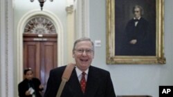 سیناتۆر میچ مککۆنێل