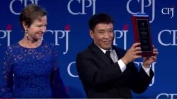 ལོ་དྲུག་གི་རྗེས་སུ་གཟེངས་རྟགས་དངོས་སུ་བཞེས་པ།