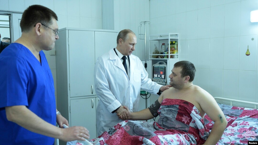 PHOTOS: Putin Visits Volgograd, Russia