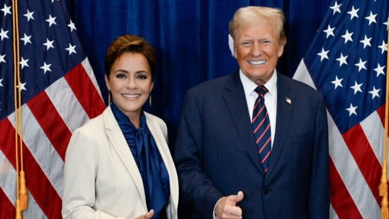 کاری لەیک: هیچ دەزگایەکی ڕاگەیاندن نابێت هەوڵی هەڵبژاردنی ڕێبەری داهاتووی ئێران بدات