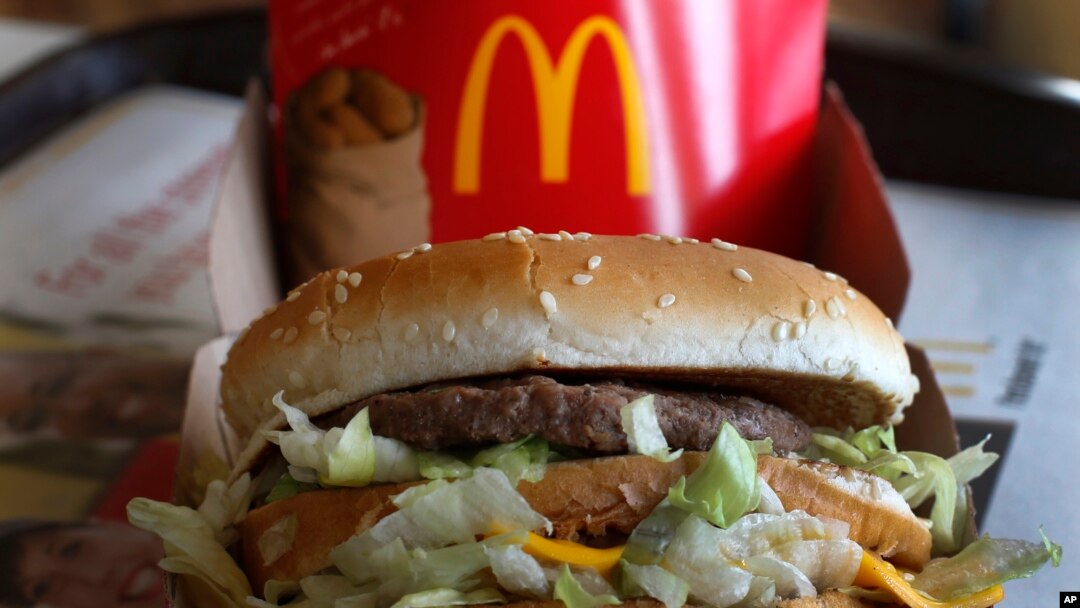 La noticia incluye los esfuerzos más recientes de la compañía con el fin de construir un mejor McDonald's, los cuales impactan en los ingredientes de casi la mitad de su menú. 