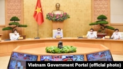 Một cuộc họp của Ban Chỉ đạo phòng chống COVID-19 của Việt Nam hôm 29/5/2021. (VGP News)