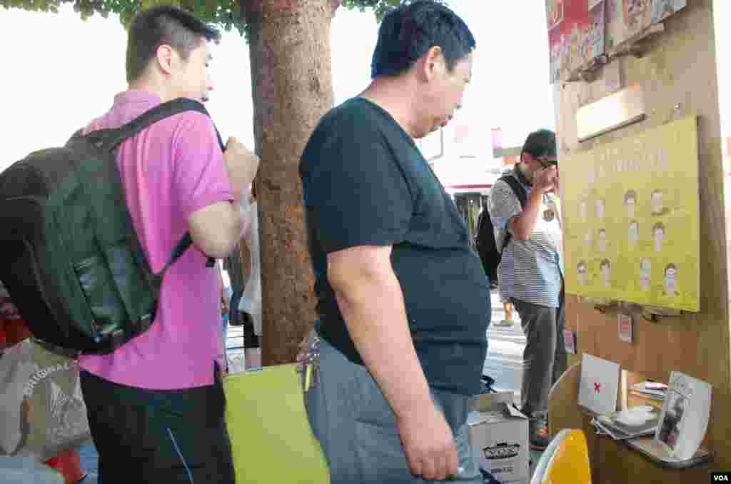 陸肆．廿五街頭小展覽吸引中國自由行旅客參觀