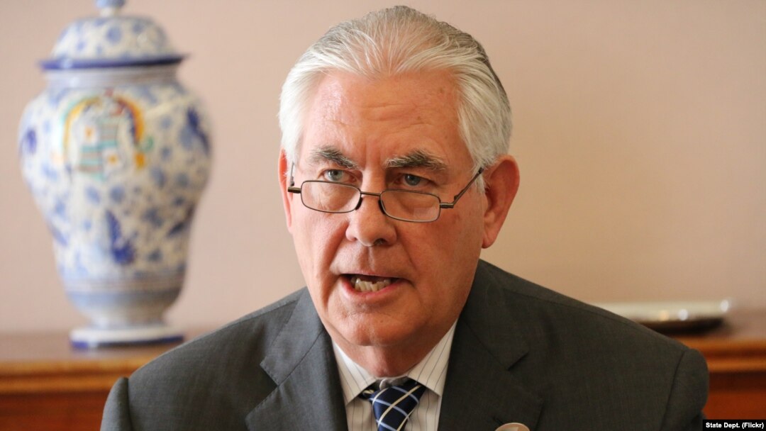 U.S. Secretary of State Rex Tillerson addresses reporters during the G-7 foreign ministers meeting at the Palazzo Ducale in Lucca, Italy on April, 11, 2017. 