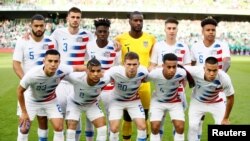 Timnas sepak bola AS bersiap sebelum laga melawan Irlandia di Stadion Aviva, Dublin, Irlandia, 2 Juni 2018.