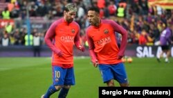 Lionel Messi da Neymar a lokacin karawar da FC Barcelona ta yi da Real Madrid a Camp Nou 3 Disamba, 2016.