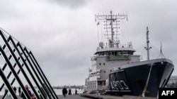 A photo taken on Jan. 26, 2025 shows the HNLMS Luymes A803 of the Royal Netherlands Navy, a NATO vessel, docked at Ofelia Plads in Copenhagen Harbor. The vessel will participate in NATO's enhanced patrol mission in the Baltic Sea, Baltic Sentry. 