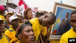 Les partisans du PPRD du président de la République démocratique du Congo, Joseph Kabila, réunis au stade Vélodrome du quartier populaire de Kitembo, à Kinshasa, le 4 juin 2016. 