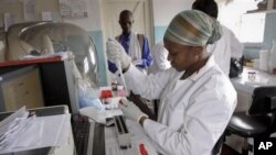 বিশ্বজোড়া এইডস বা এইডস সংশ্লিষ্ট মোট মৃত্যুর সংখ্যা এবছর কমেছে