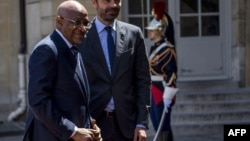 Le Premier ministre malien Soumeylou Boubeye Maïga à son arrivée à l'hôtel Matignon, à Paris, le 26 juin 2018.