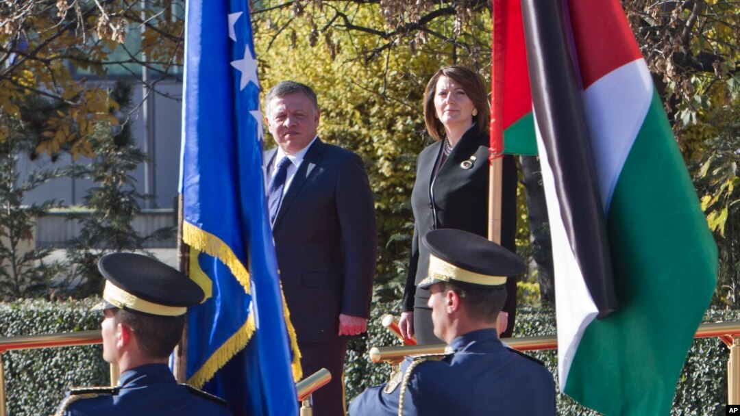 Predsednica Kosova Atifete Jahjaga i kralj Jordana Abdulah tokom njegove posete Kosovu, 17. novembar 2015.