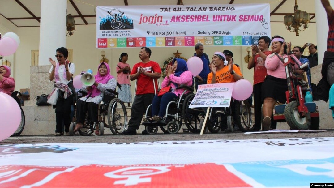 Kampanye kesadaran publik atas hak penyandang disabilitas oleh SIGAB Yogyakarta (Foto: kopeks SIGAB YOGYA).