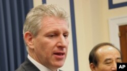 2012年11月15日，以色列空袭之后，加沙市升起浓烟。