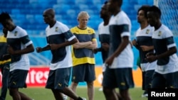 L’équipe camerounaise en pleine préparation, au stade Dunasa Natal, 12 juin 2014.