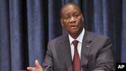 Shugaban kasar Ivory Coast Alassane Ouattara lokacind ayake magana da manema labarai a majalisar dinkin duniya,watan jiya.