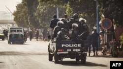 La police malienne lors d'une manifestation à Bamako, le 10 janvier 2018.