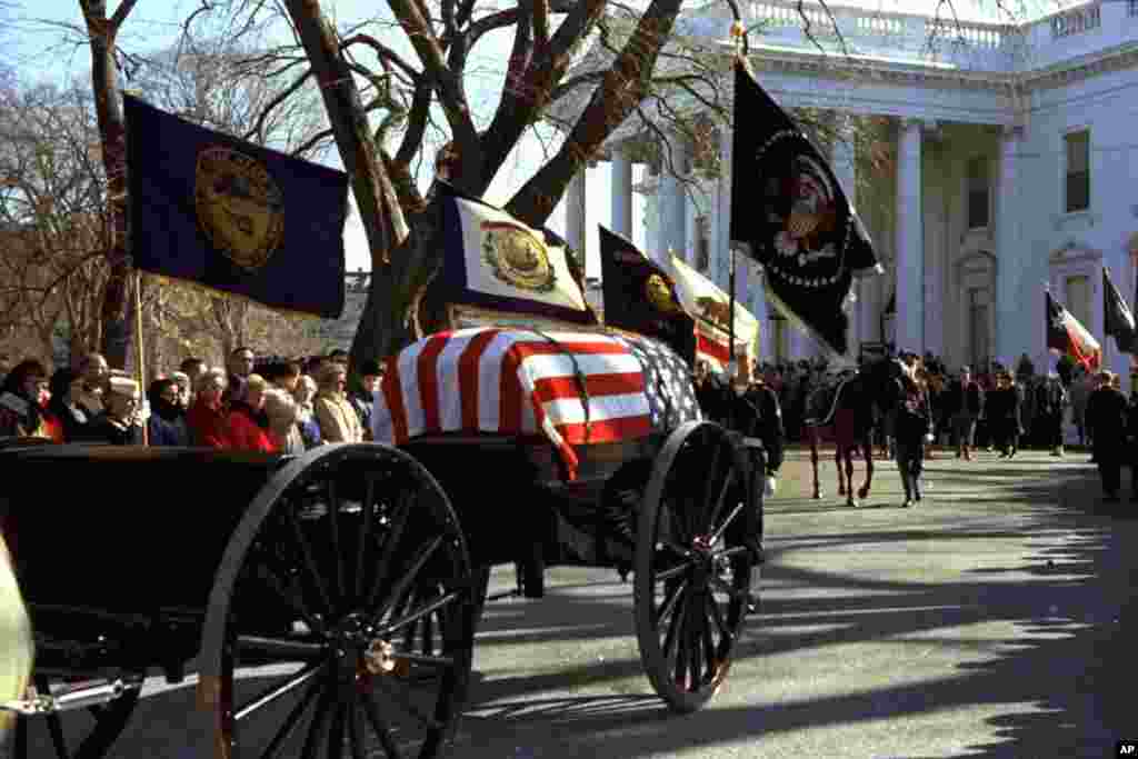 JFK FUNERAL PROCESSION