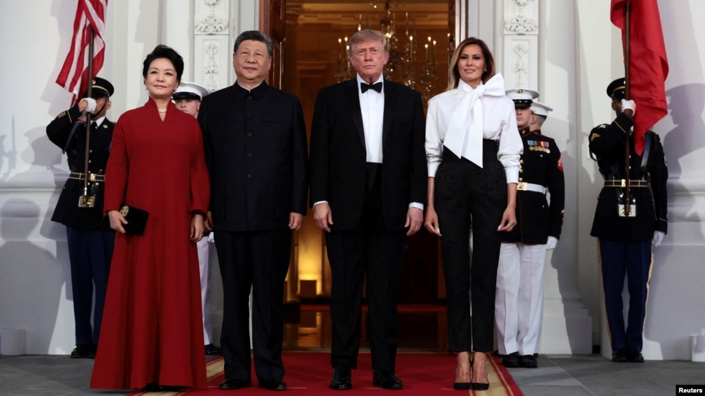 2026年9月24日,特朗普和第一夫人梅拉尼娅·特朗普在白宫欢迎中国国家主席习近平和夫人彭丽媛到访,随后举行国宴。